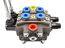 Detailansicht Doppeltwirkender Zweifach-Handhebelsteuerblock