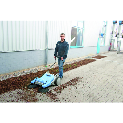 Kr&auml;nzle&reg; Colly 800 Kehrmaschine Anwendungsbeispiel